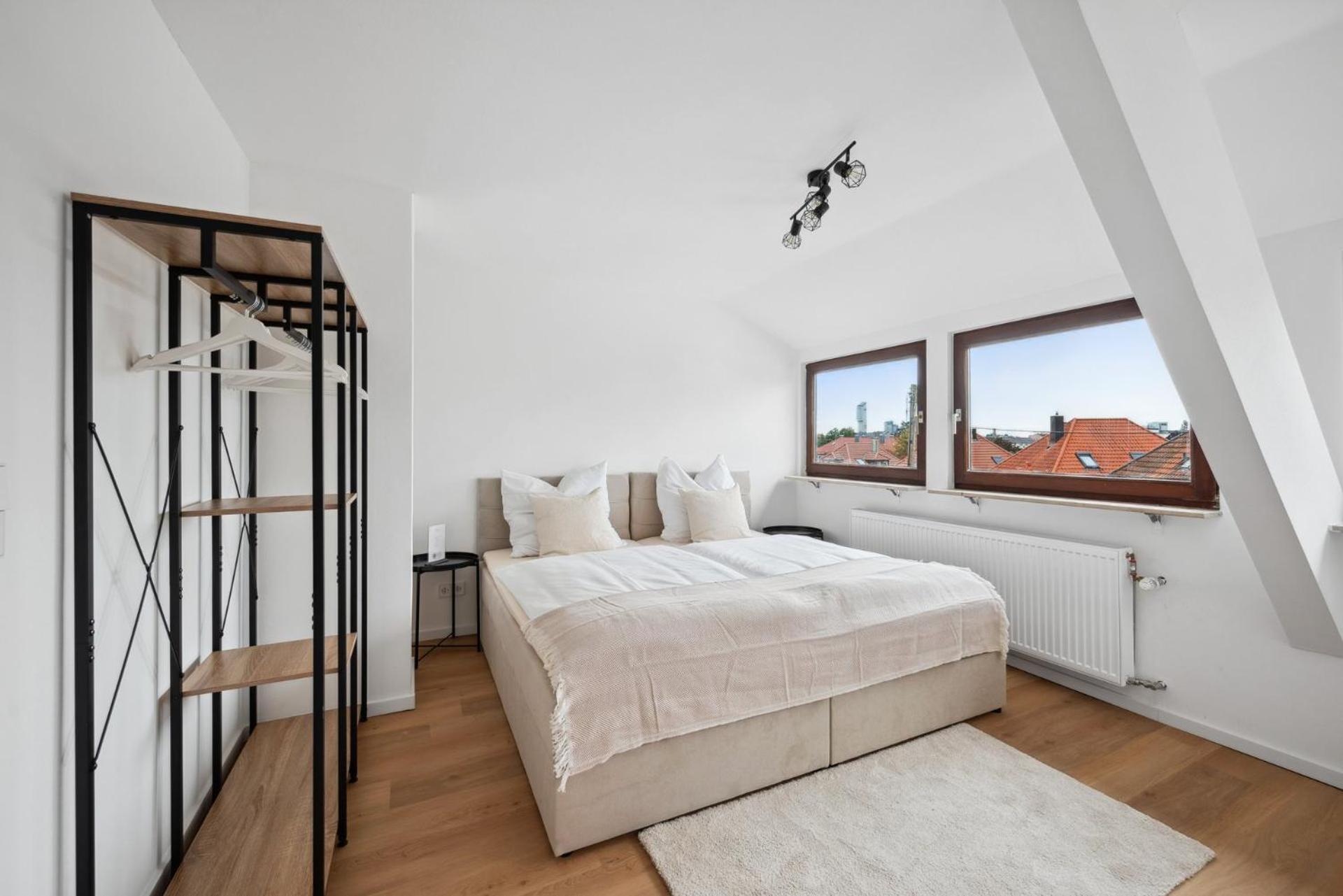 Malu Rooms - Top Lage, Kostenloser Parkplatz, Klima, Netflix, 24H Checkin Ludwigsburg Exterior foto